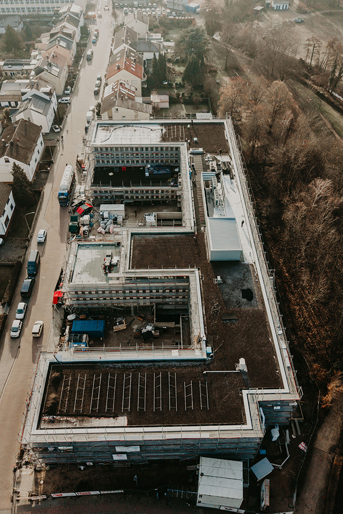 Dachbegrünung am Finanzamt Dieburg durch FuB